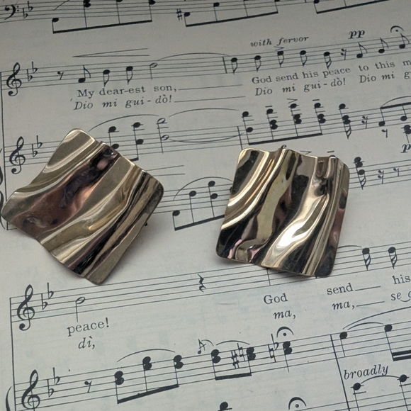 Goldtone Wave Earrings - Picture 5 of 7